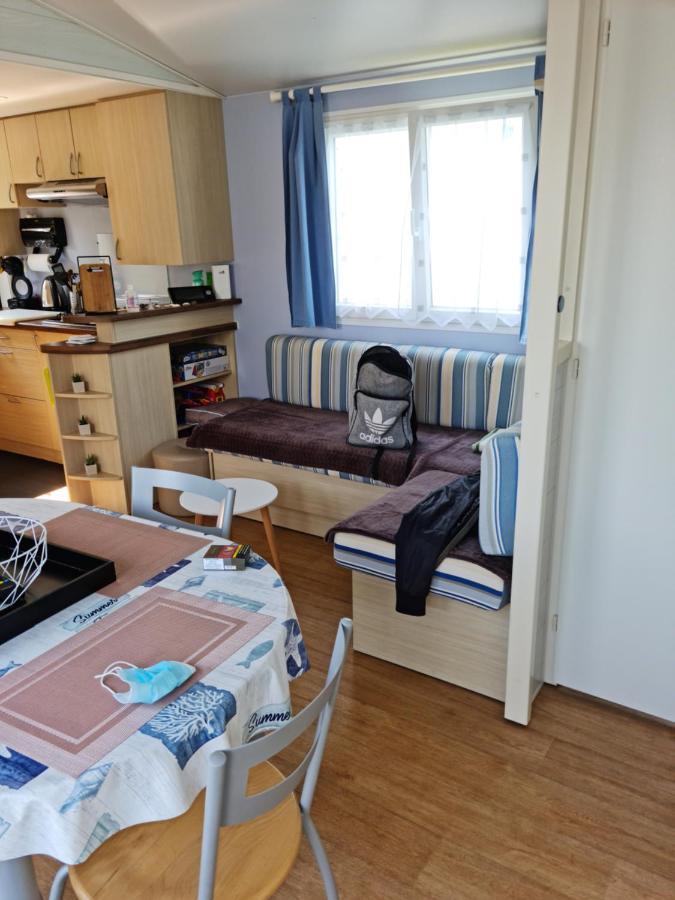 Kerlinga Hotell Bredene Eksteriør bilde