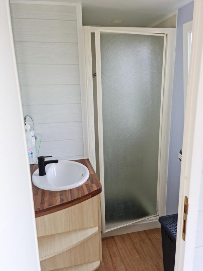 Kerlinga Hotell Bredene Eksteriør bilde