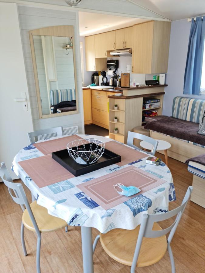 Kerlinga Hotell Bredene Eksteriør bilde