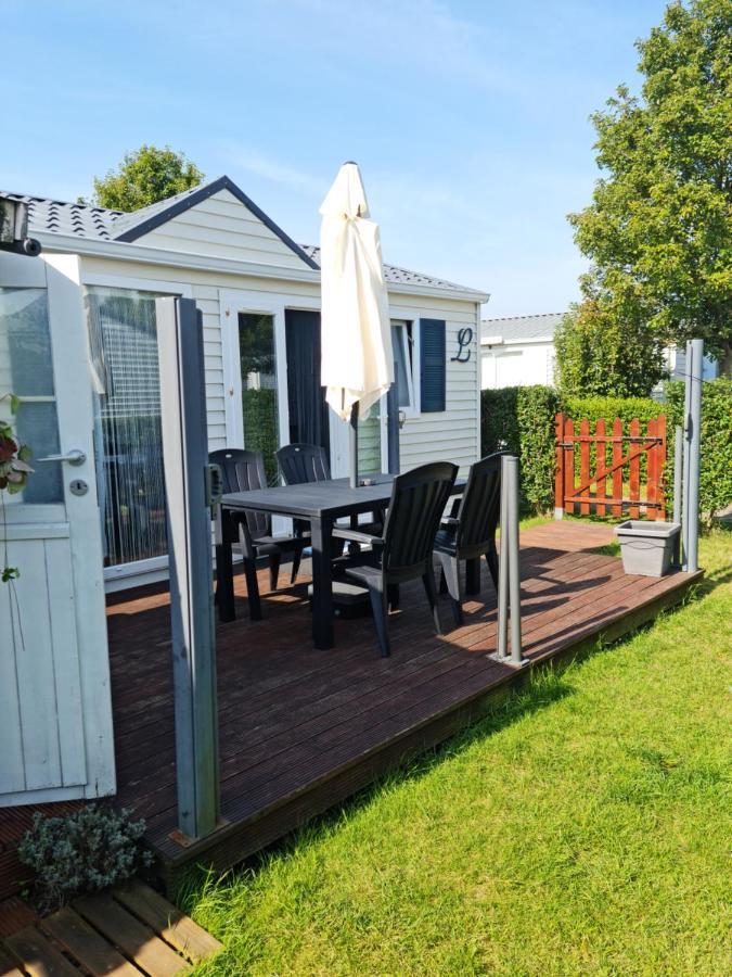 Kerlinga Hotell Bredene Eksteriør bilde